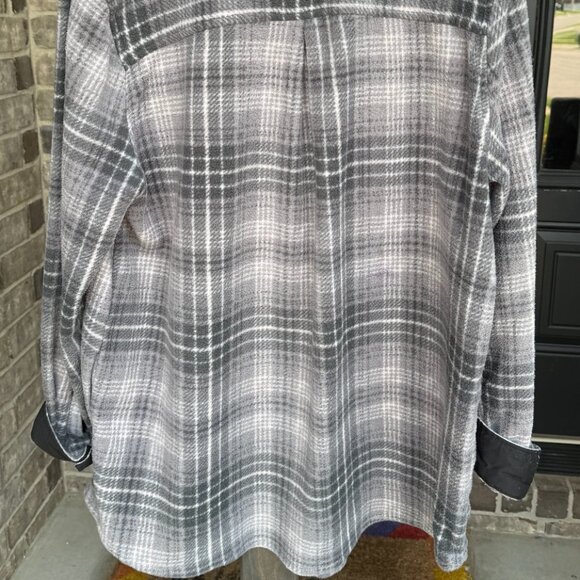 Women's XL Gray Simply Southern Flannel - Picture 4 of 5